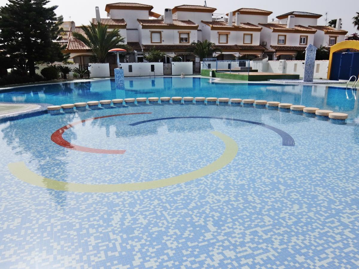 Apartamento Familiar Junto A La Playa De San Fernando - Оліва Екстер'єр фото